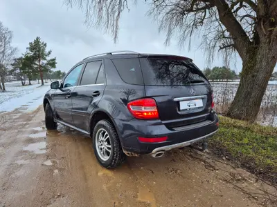 Mercedes ML300 thumbnail 3
