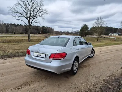 Mercedes E220 thumbnail 3