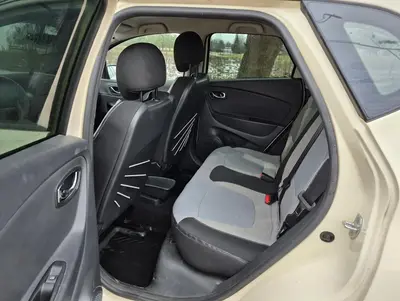 Renault Captur thumbnail 7