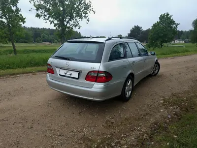 Mercedes E280 thumbnail 4