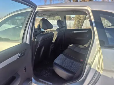 Mercedes B200 thumbnail 7