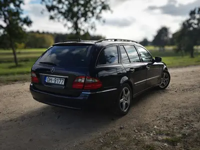 Mercedes E220 thumbnail 3