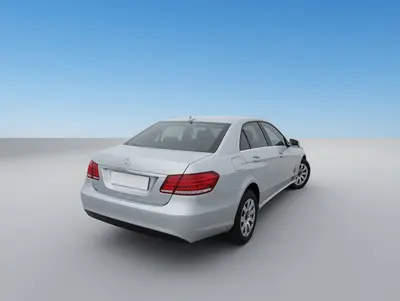 Mercedes E220 thumbnail 3