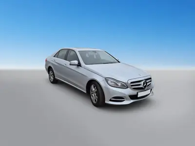 Mercedes E220 thumbnail 2