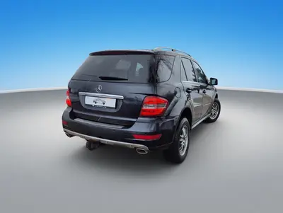 Mercedes ML300 thumbnail 4