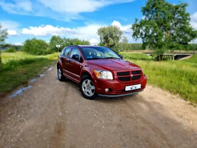 Dodge Caliber thumbnail 1