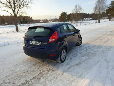 Ford Fiesta thumbnail 3