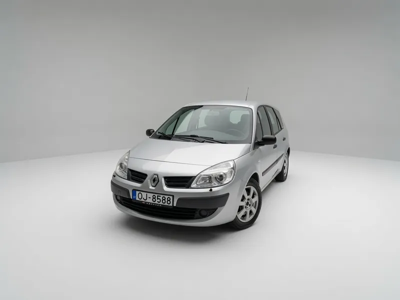 Renault Grand Scenic - Image 1