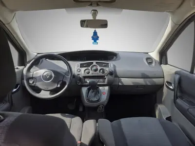 Renault Grand Scenic thumbnail 5