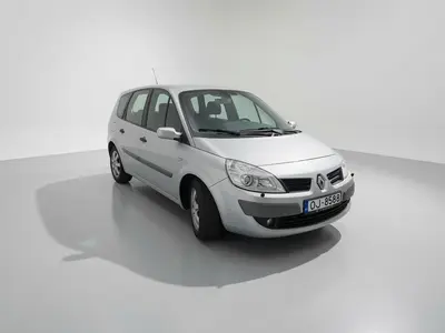 Renault Grand Scenic thumbnail 2