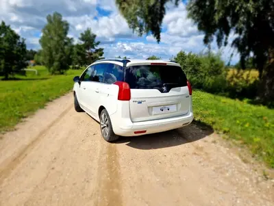 Peugeot 5008 thumbnail 3